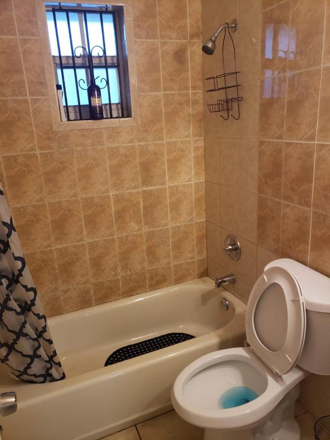 Miami Cheapest Place Miami Springs Екстер'єр фото